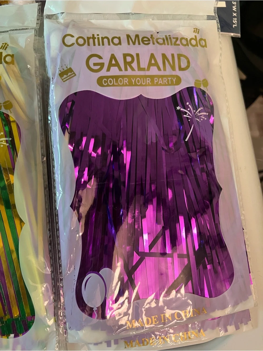 N/A metallic garlands
